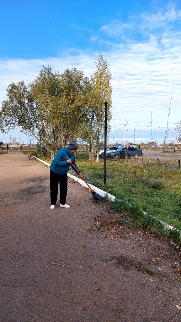 “Таза Қазақстан” науқаны аясында бүгін балабақшамыздың ұжымы бірігіп, аумақты сабаттандыру мен тазалық жұмыстарын жүргізді.